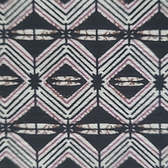 cleo, Size L, white, black, mauve & brown patterned Capris - Picture 2 of 5